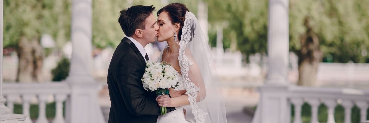 Novios en el día de la boda