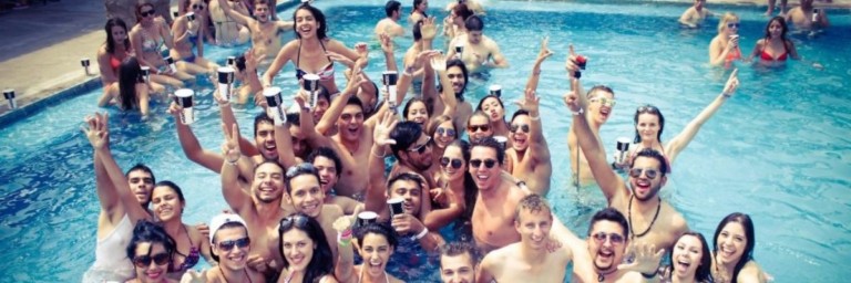 ¿Y porqué no una fiesta en la piscina?