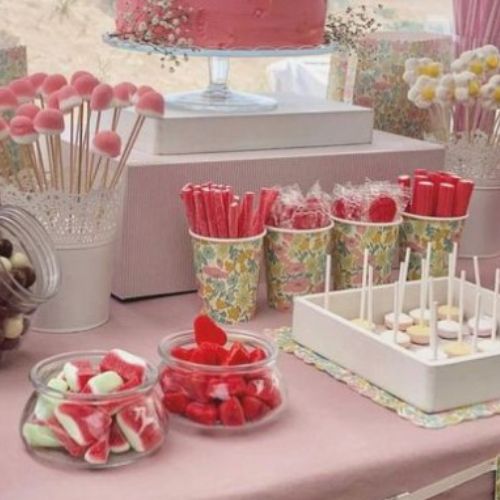 decoración de mesa de golosinas mesa de dulces