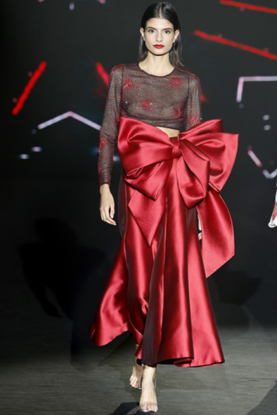 Rojo-radiante-verano-2024-MBFWM