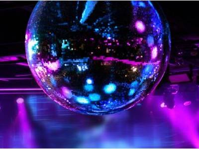 imagen noche de la nostalgia en BODEGA ANGEL FALLABRINO