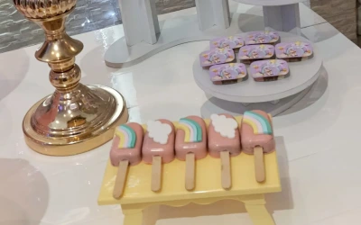 cackepops para mesa dulce en salon infantil aventurina