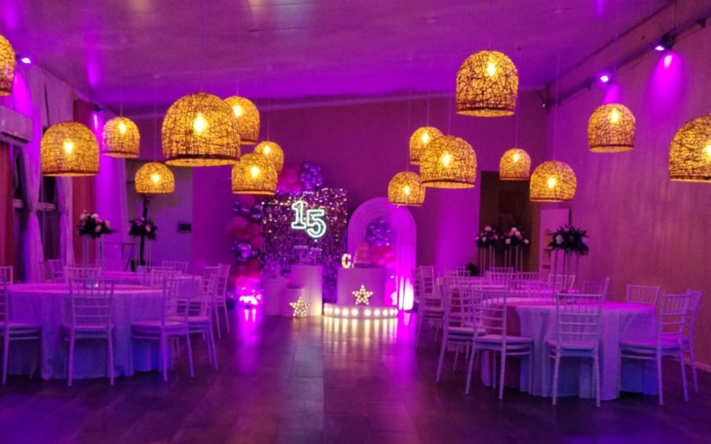 fiesta de 15 en salón de fiestas Aserrín Aserrán