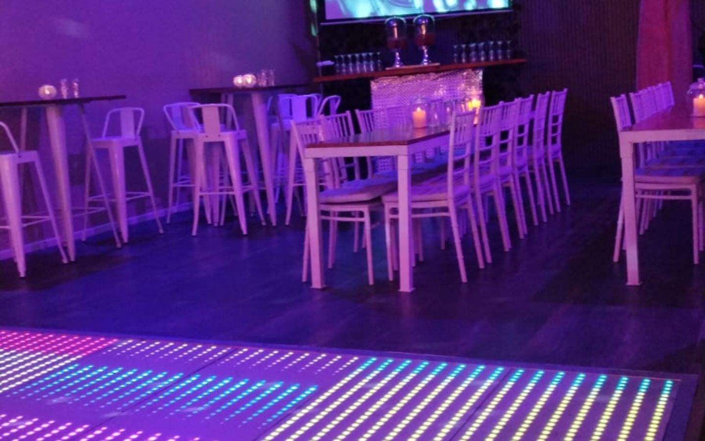 pista led  Salón Aserrán