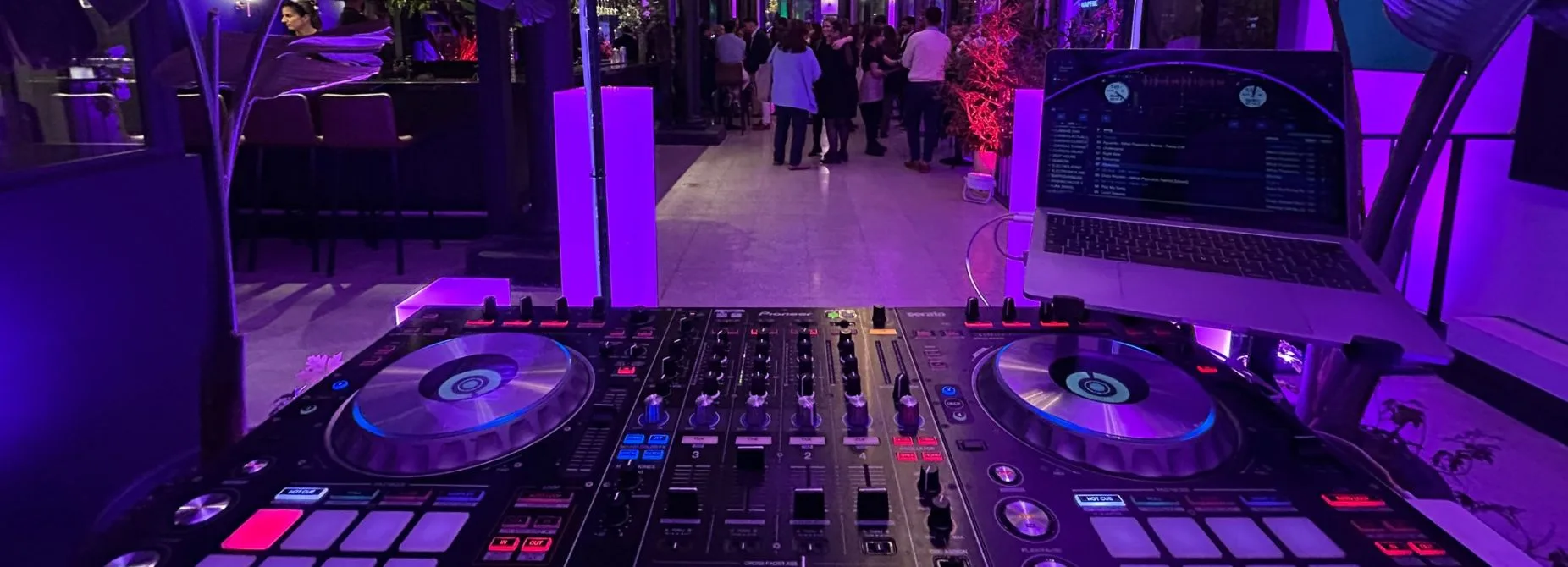 AURA AUDIO E ILUMINACIÓN - Discoteca para Cumpleaños de 15