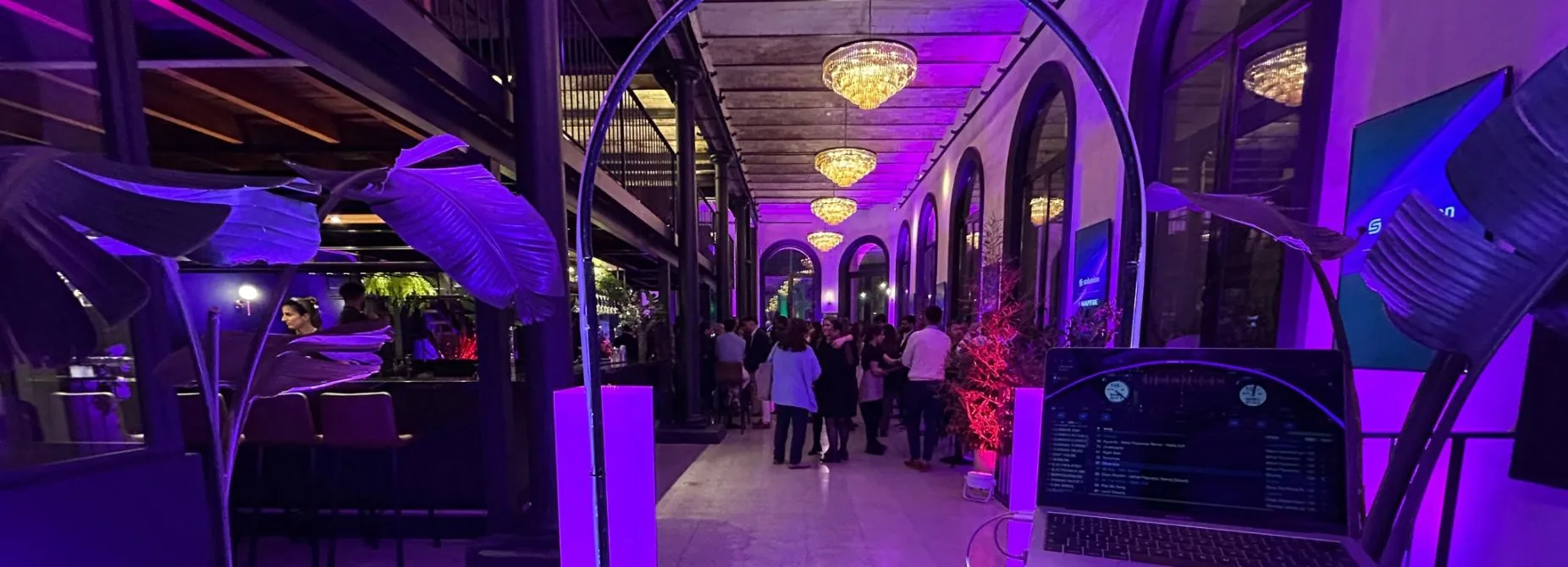 AURA AUDIO E ILUMINACIÓN - Innovación Led para Cumpleaños de 15