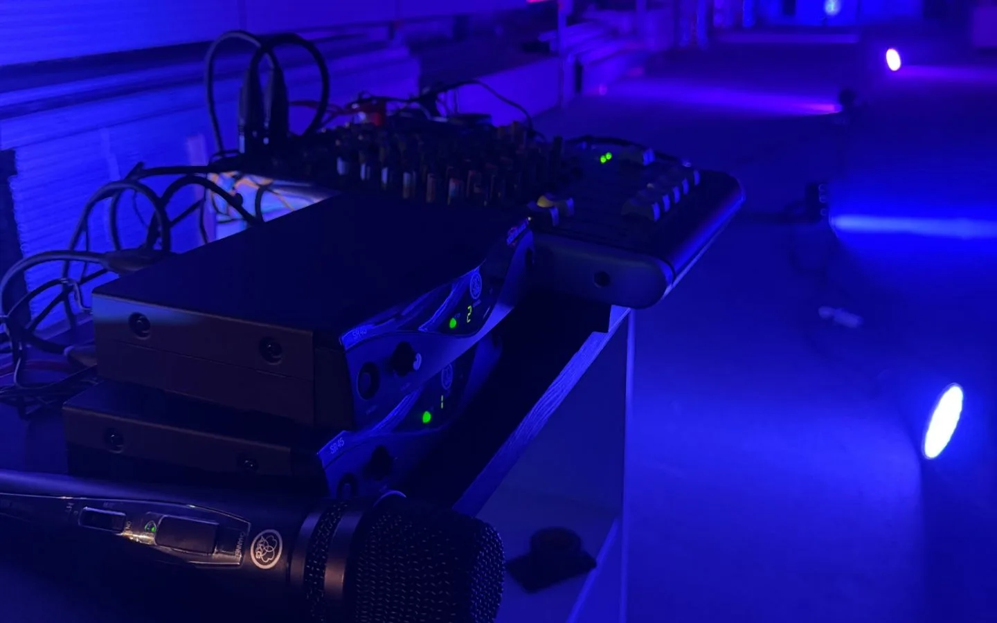 Discoteca para fiestas y eventos - Aura Audio e Iluminación