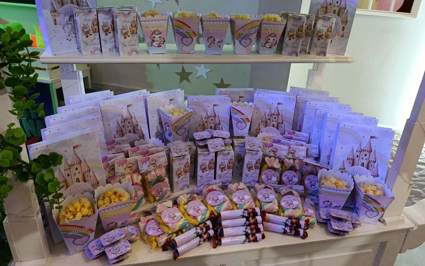 en salon infantil aventurina sorpresitas de unicornio