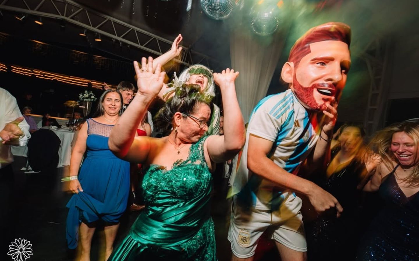 show de personajes cabezudos para fiestas