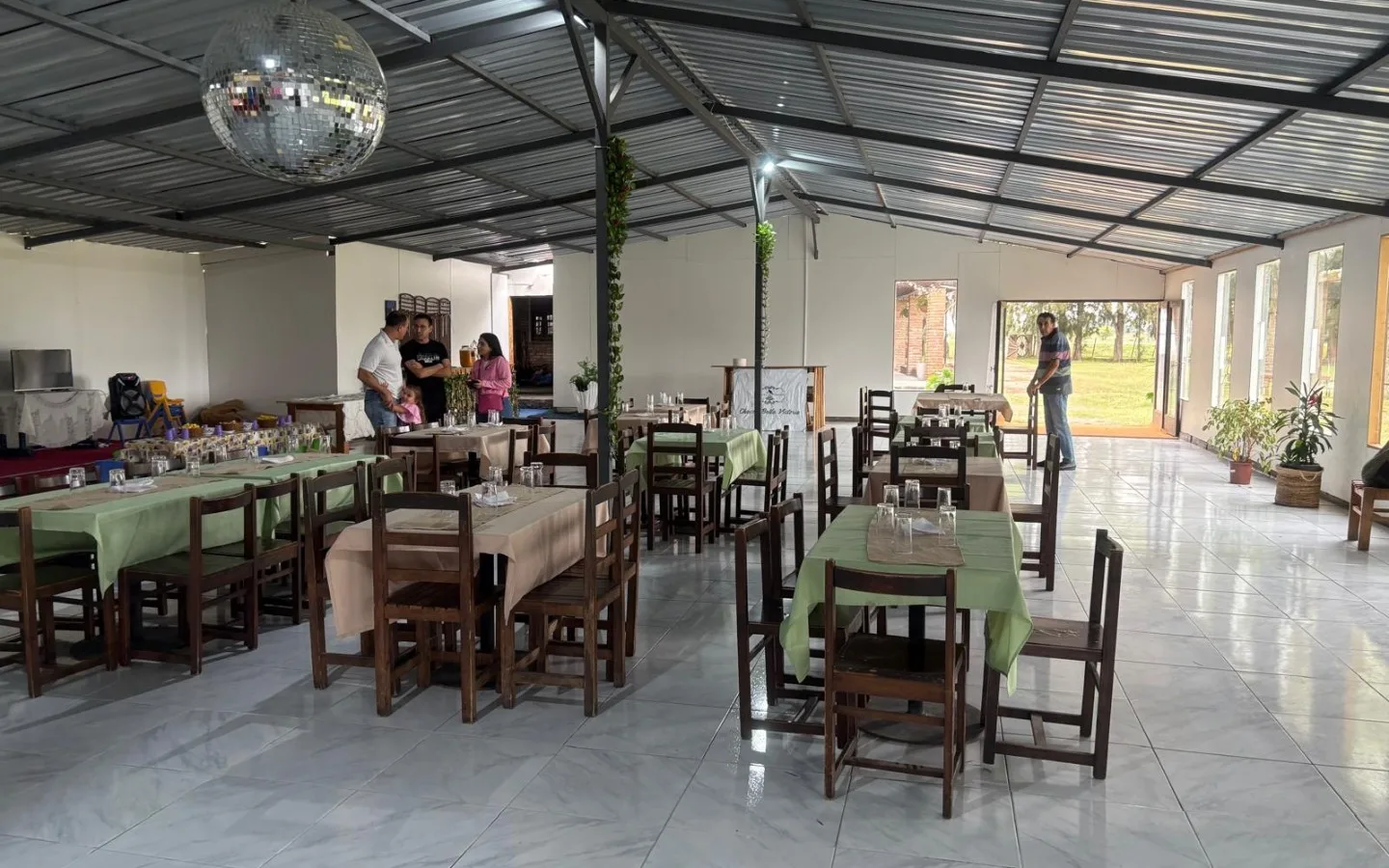 Salón de Fiestas  en Chacra didáctica Bella Victoria