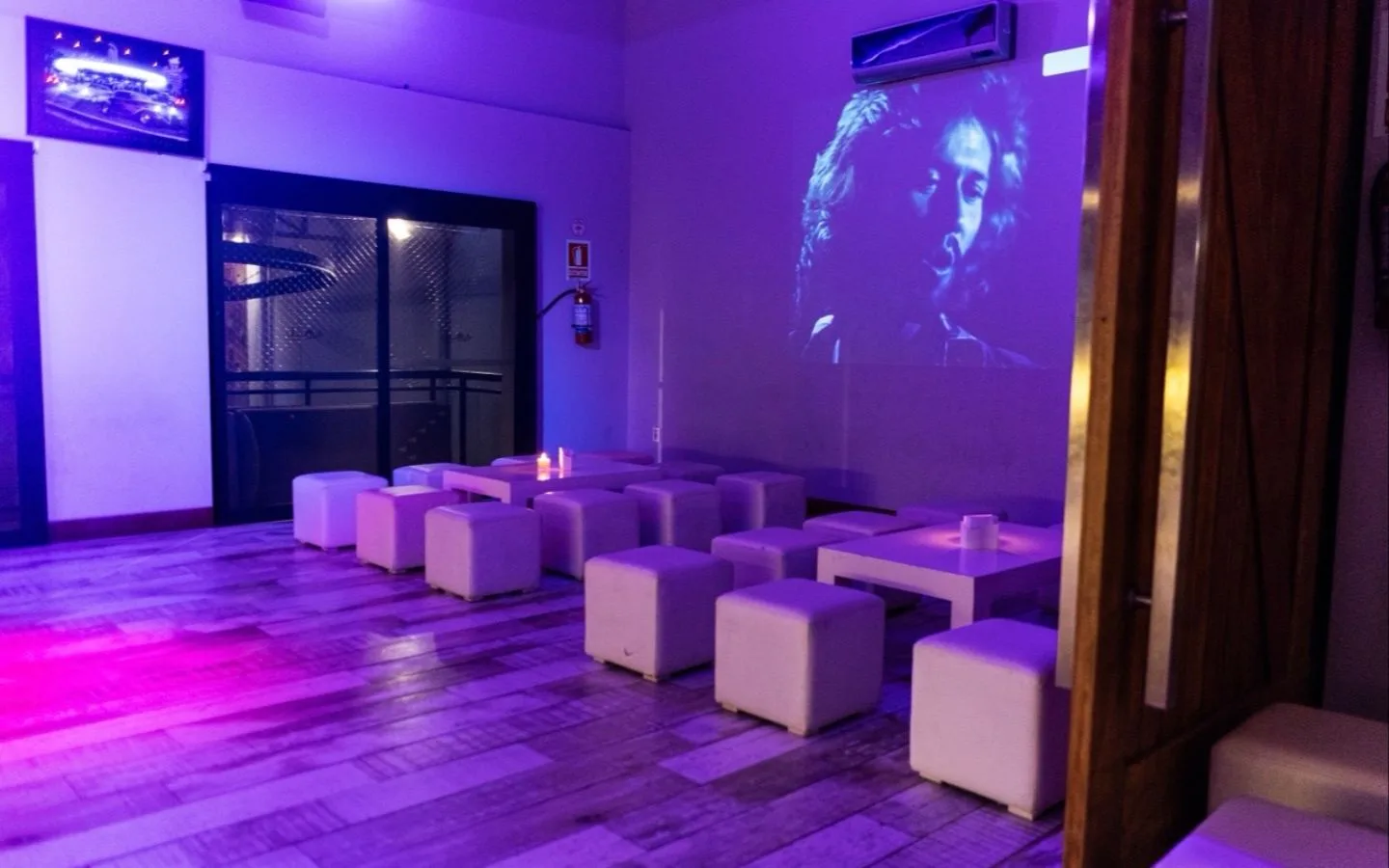 sector de living en salón de fiestas Chums Parque