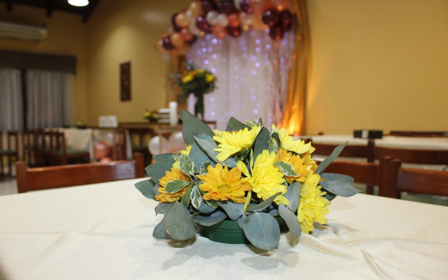 Centros de mesa con flores - Salón de Fiestas Clave de Sol