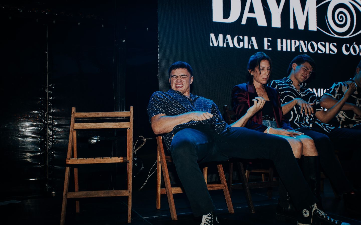 DAYMON MAGIA E HIPNOSIS CÓMICA