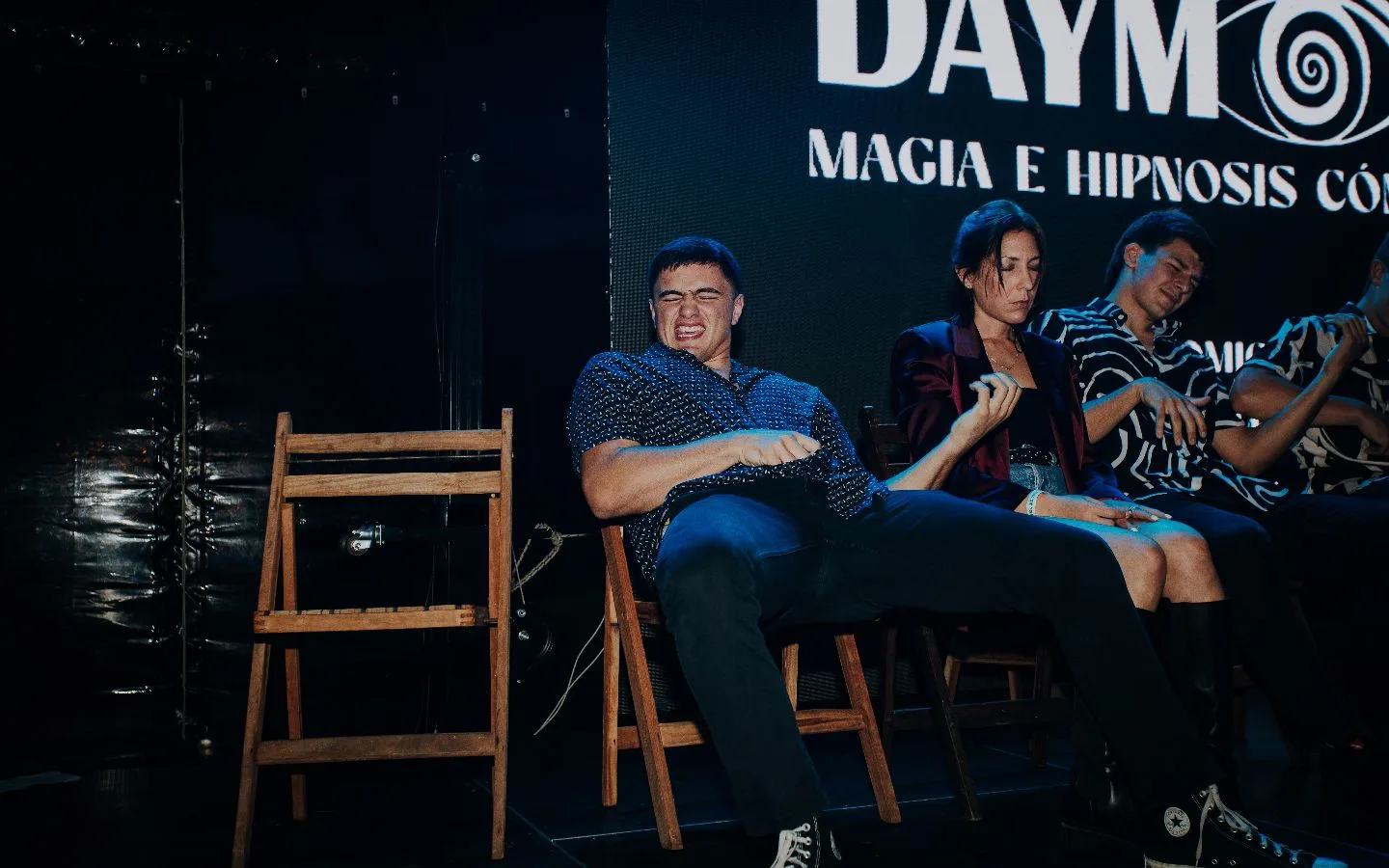 DAYMON MAGIA E HIPNOSIS CÓMICA