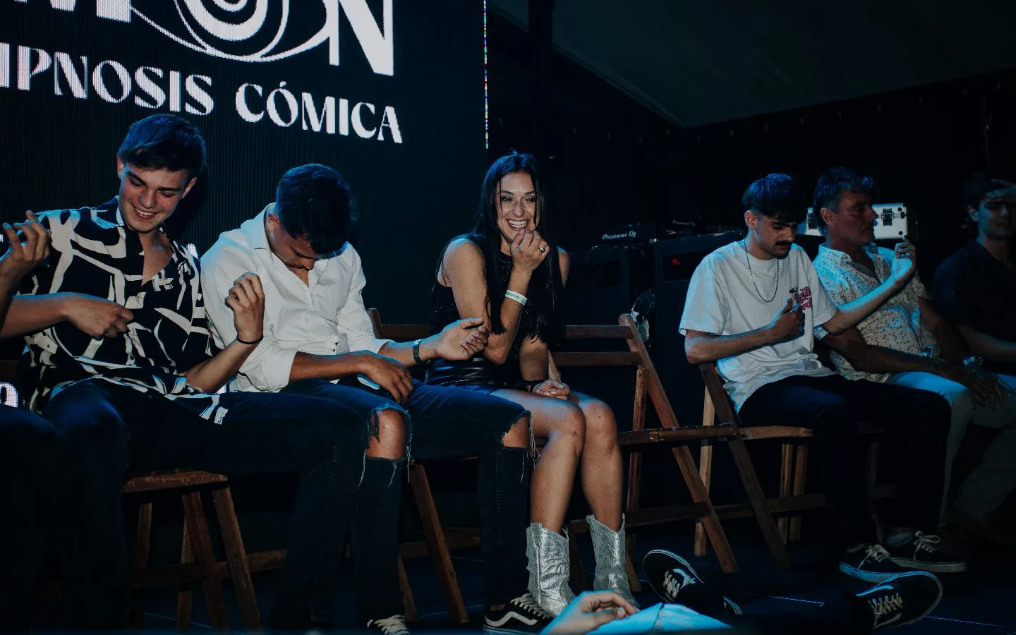 DAYMON MAGIA E HIPNOSIS CÓMICA