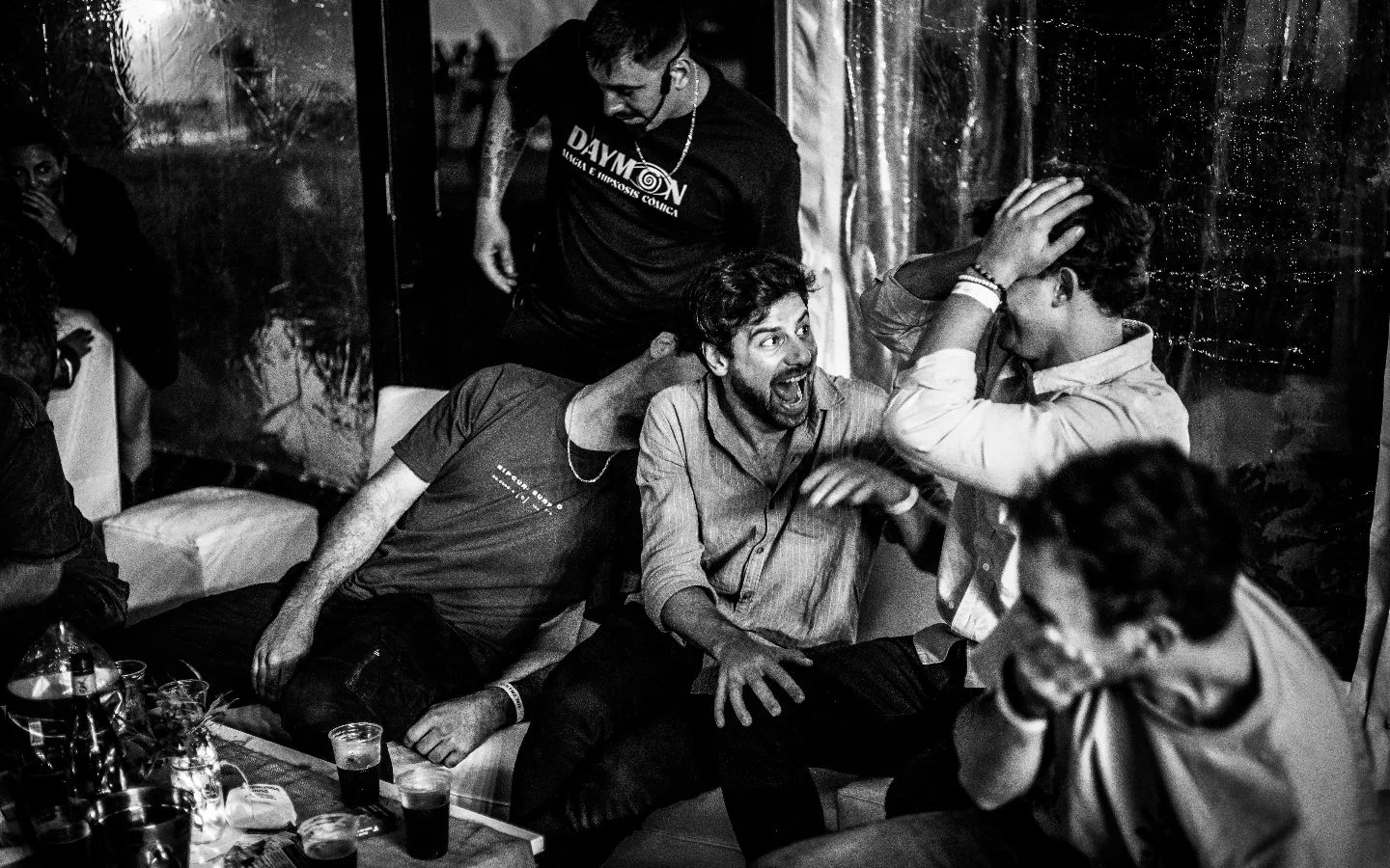 DAYMON MAGIA E HIPNOSIS CÓMICA