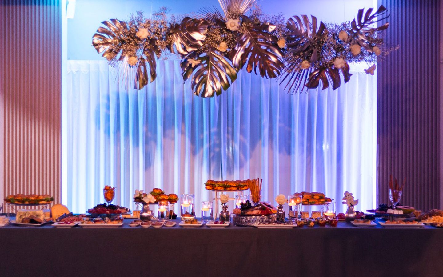 Decoración Mesa de 15 - Salón de Fiestas Deco Eventos