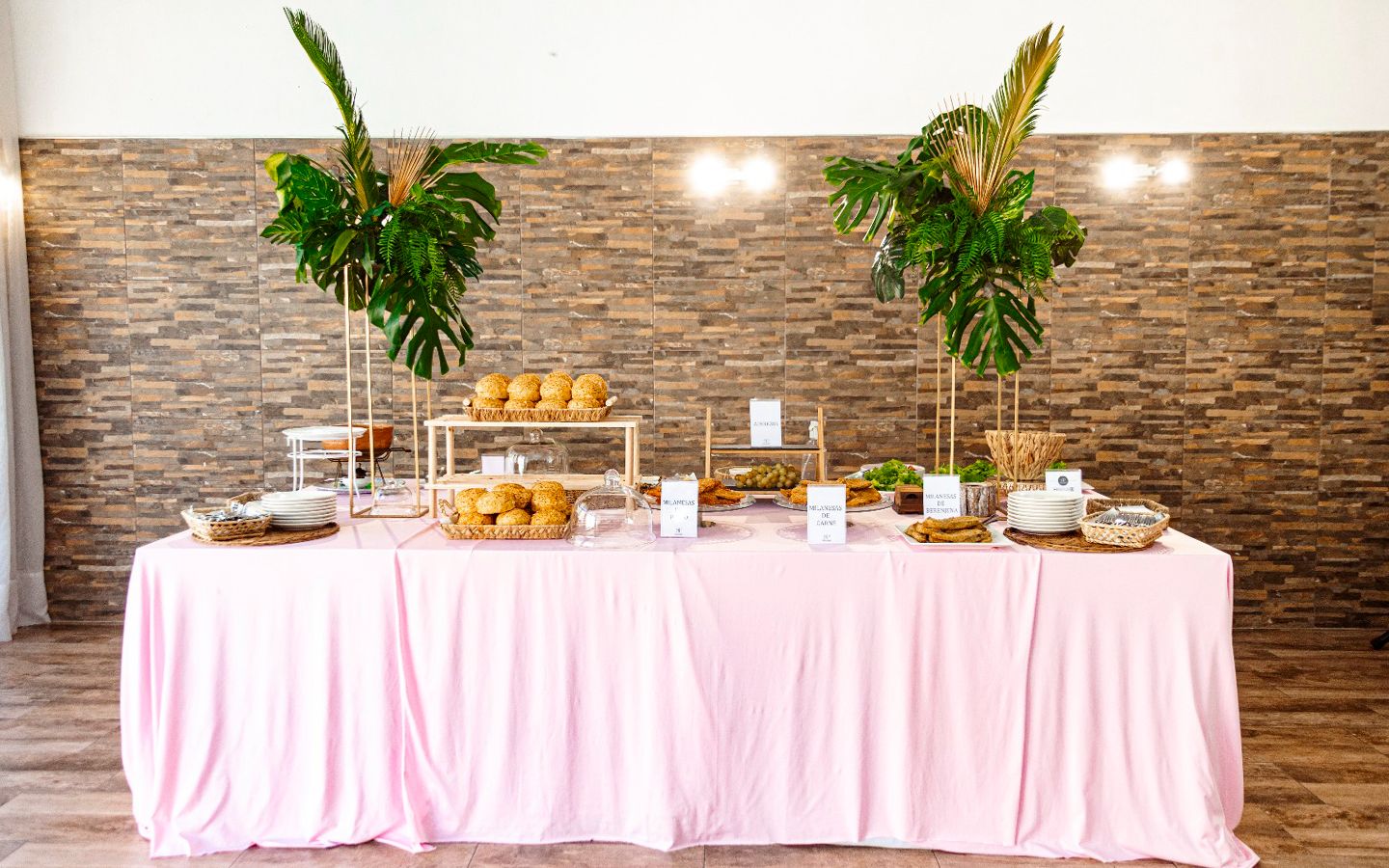 decoración mesa principal - salón infantil Deco Eventos