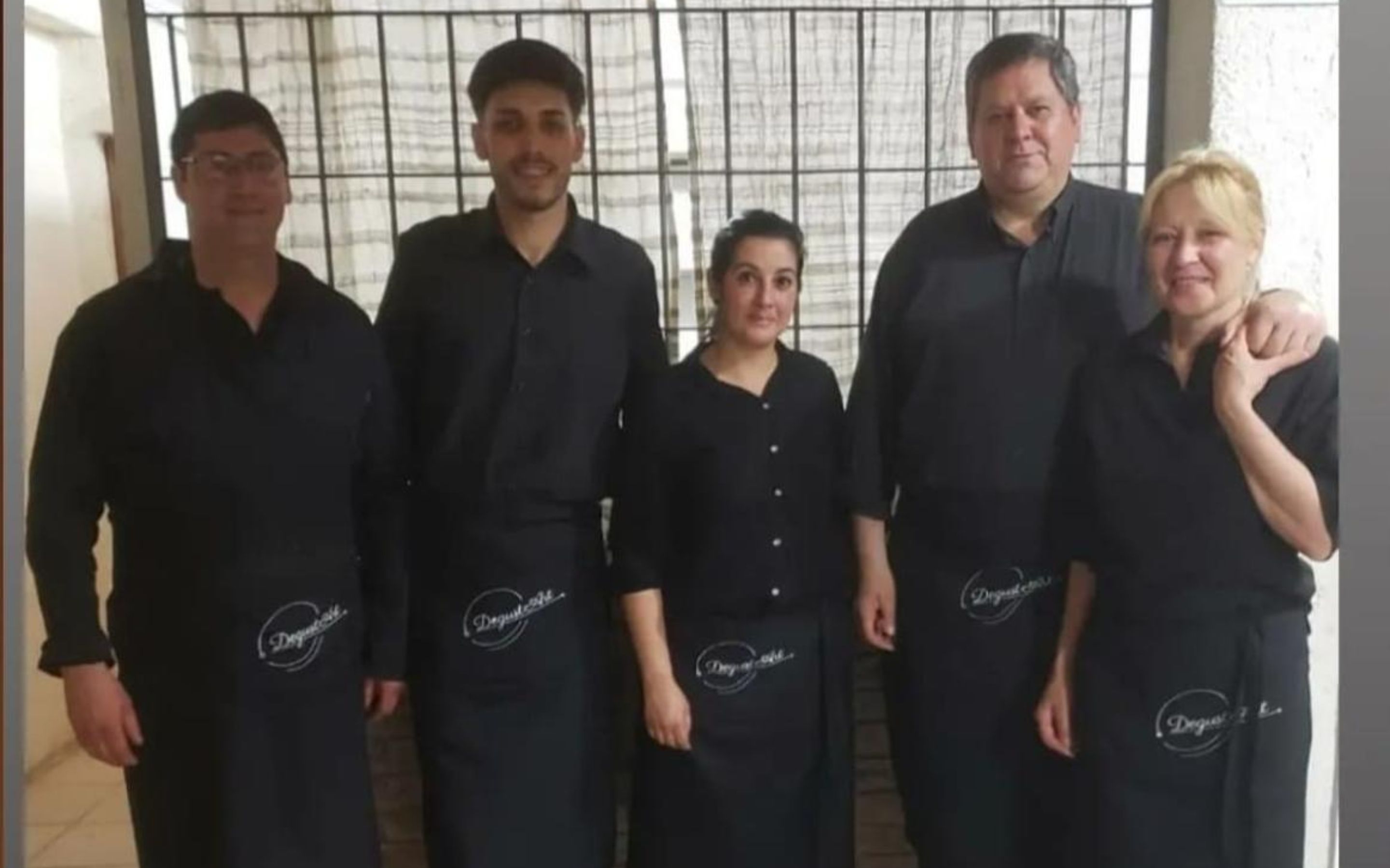 mozos y personal para fiestas o eventos