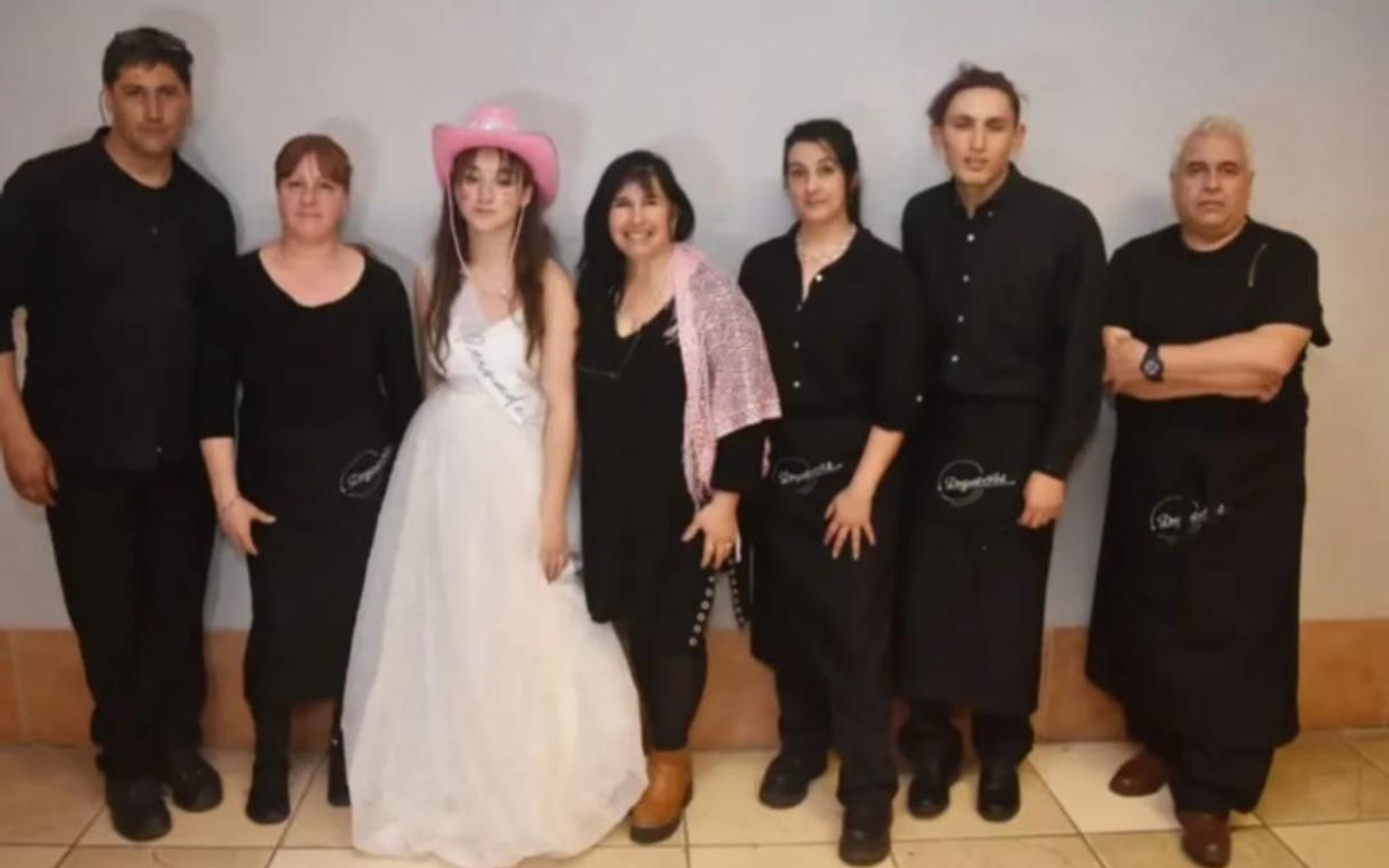 mozos y personal para fiestas de 15