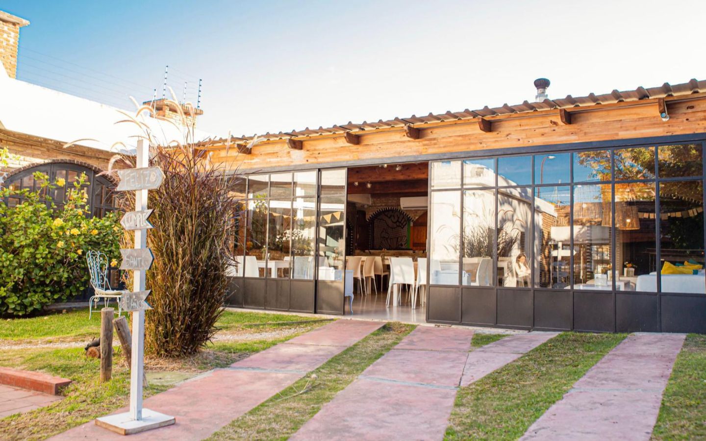 exterior - salón de fiestas Érase una vez