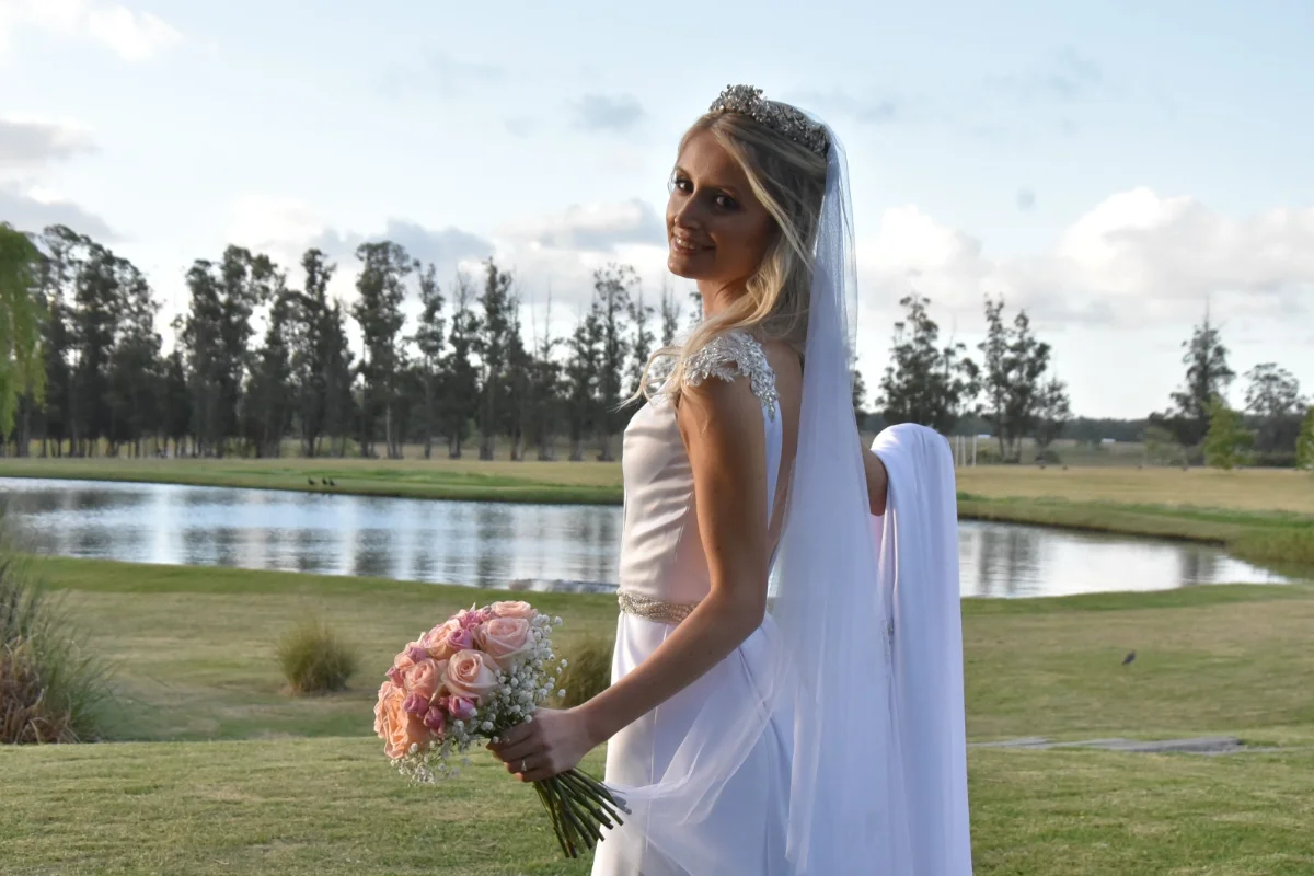 vestidos-de-novias-galoga-alta-costura-1790093977348.webp