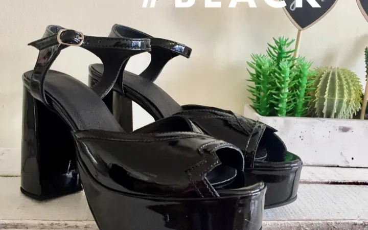 GLAA SHOES