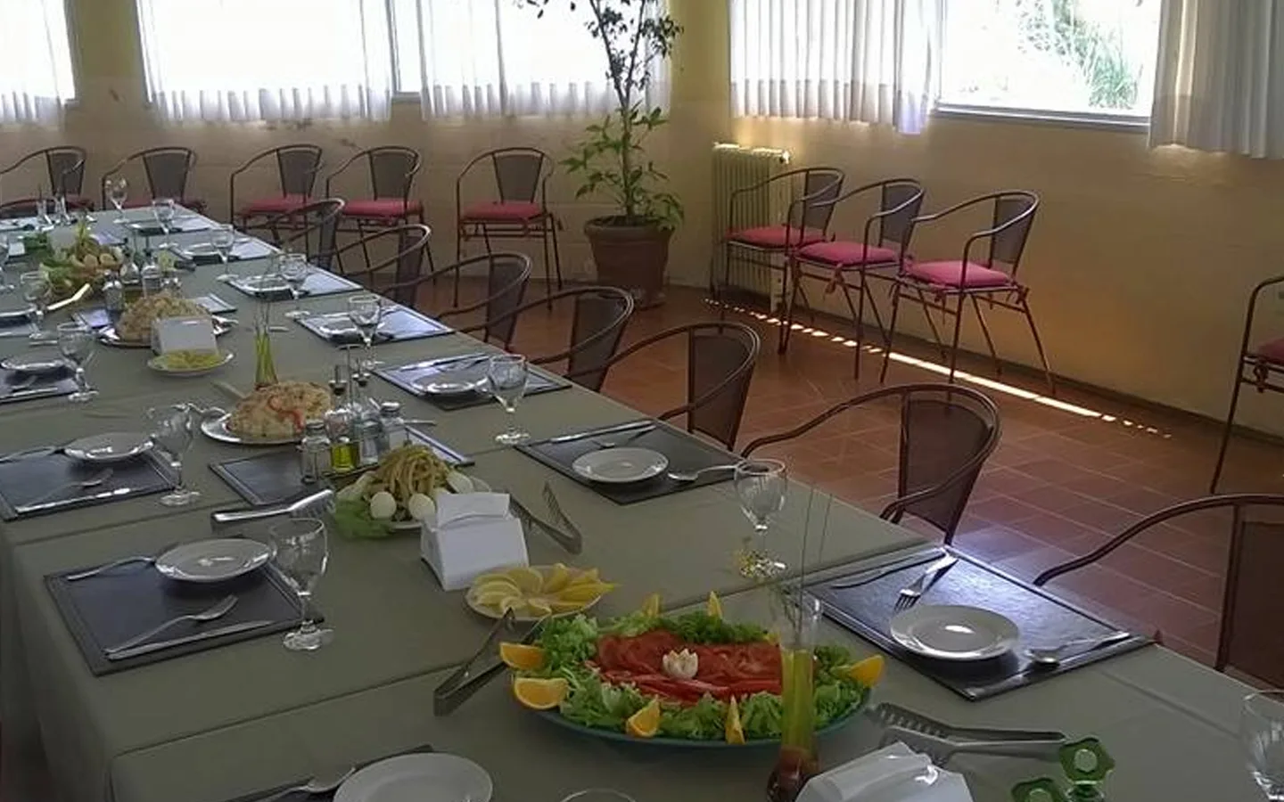 HOTEL DE CAMPO FLORES