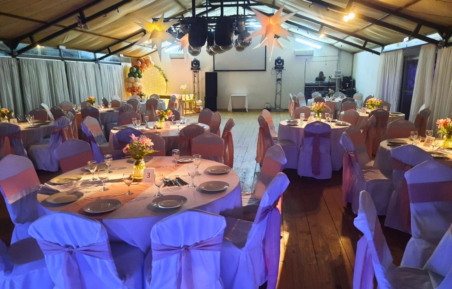 LA AMOROSA FIESTAS Y EVENTOS