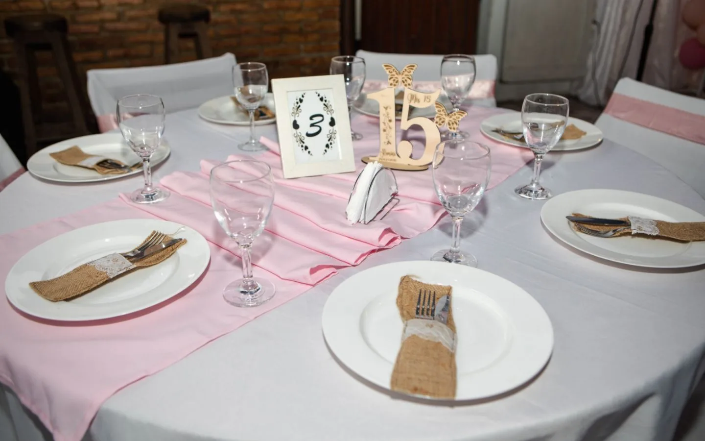 decoración mesas - fiesta  de 15 en Chacra La Encontrada