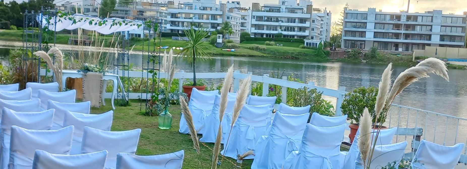 LA MAISON DU LAC TON TON