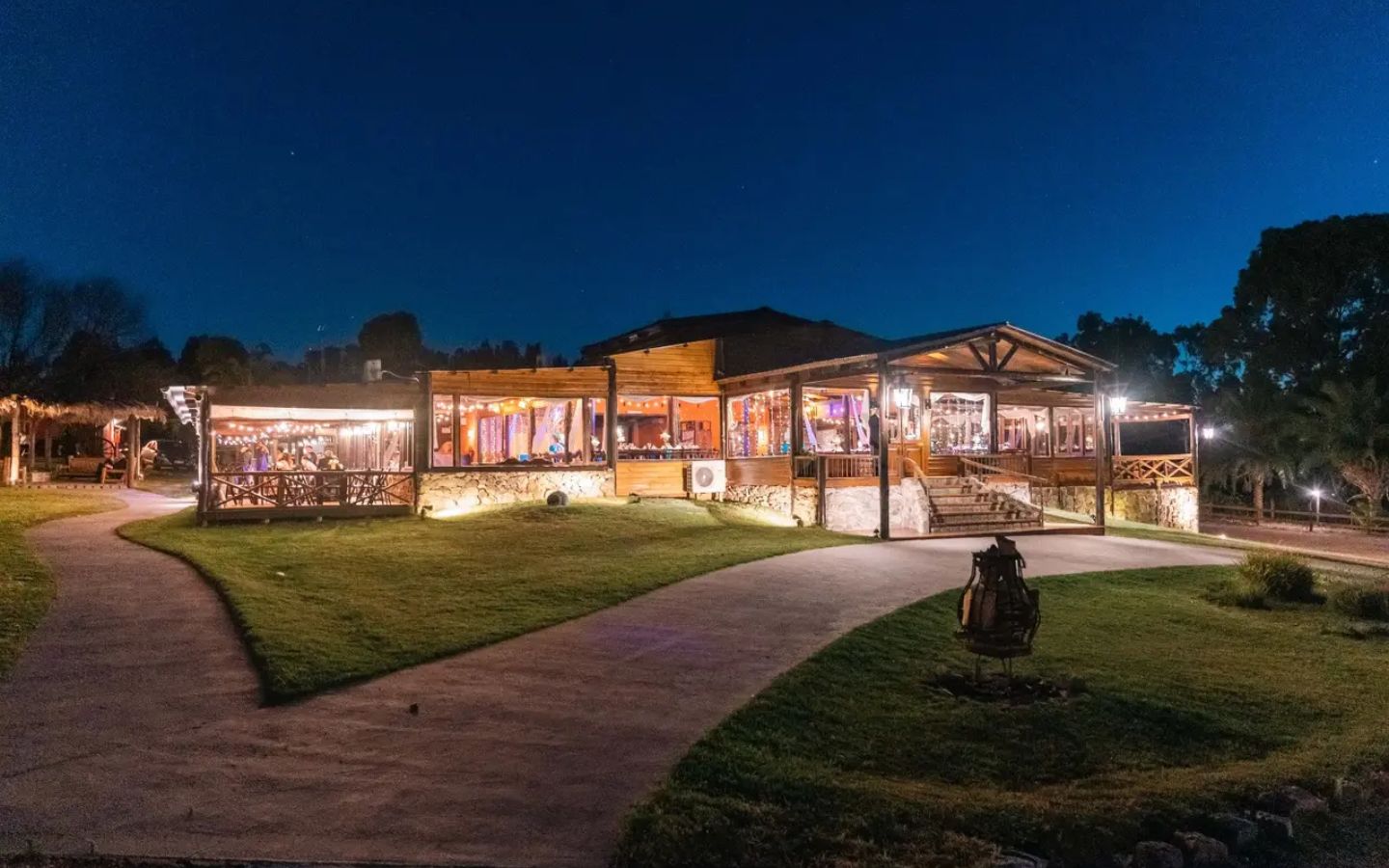 LOS TILOS — Chacra para tu fiesta de 15 años