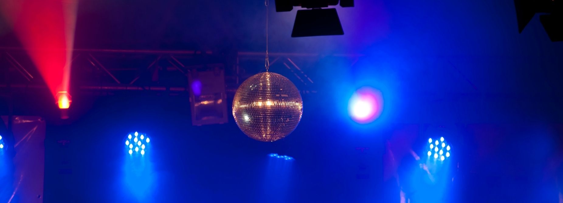 MOSCARDI DISCOTECA AUDIO Y LUCES
