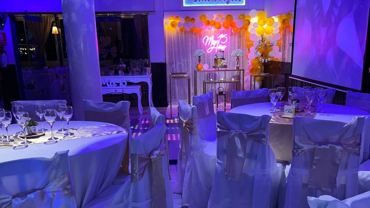 cabezal-salones-de-fiestas-nuevo-salon-azul.webp