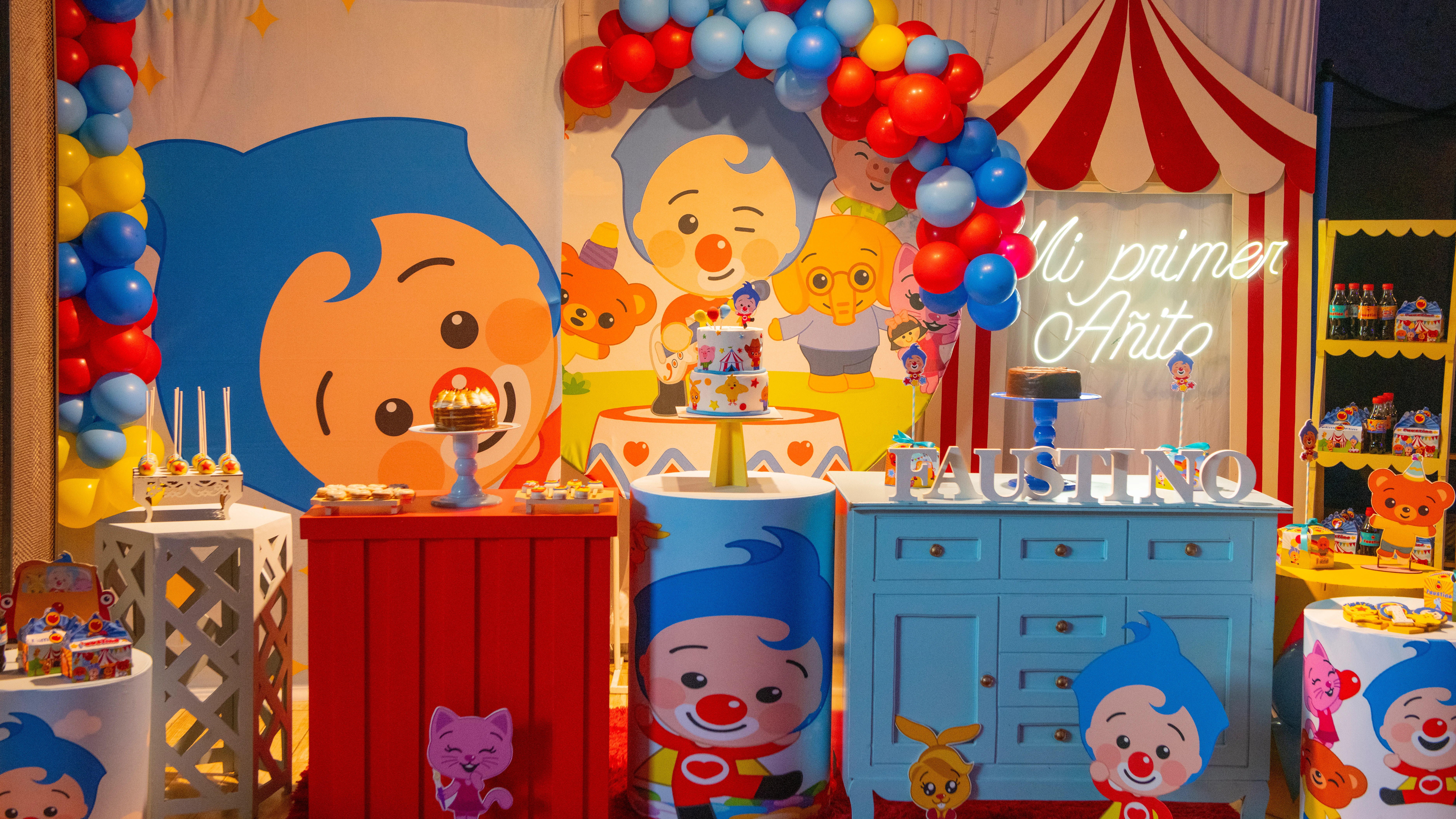 cabezal-salones-infantiles-nuevo-salon-azul.webp