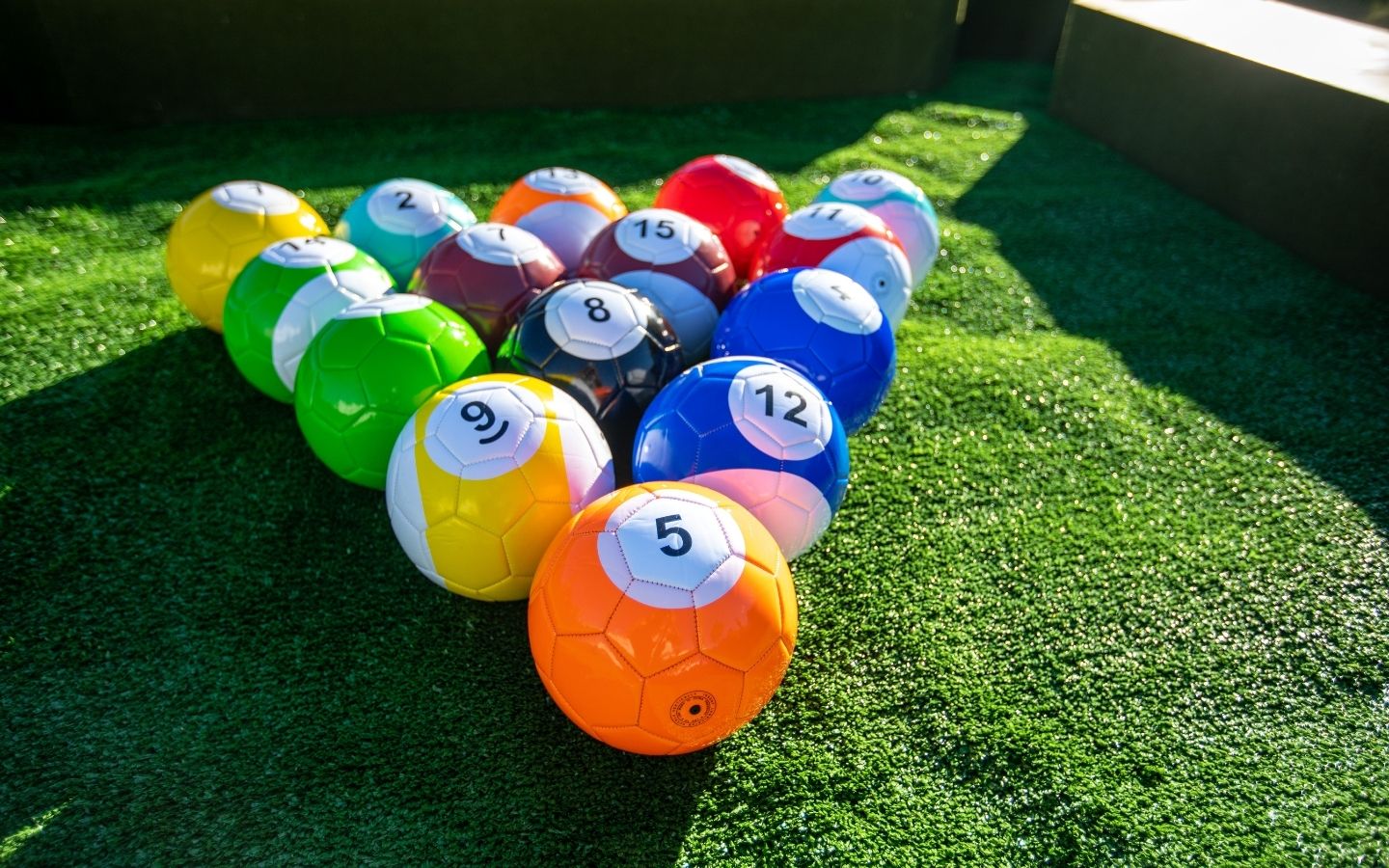 POOLBALL