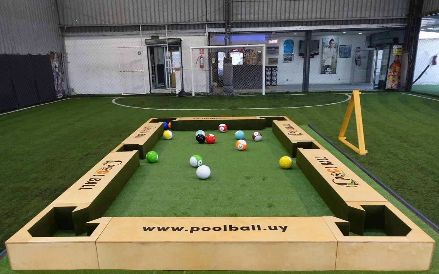 POOLBALL