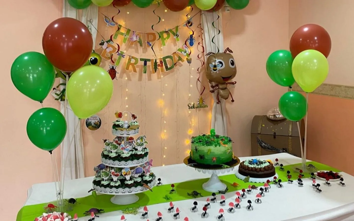Deco hormiguitas cumple infantil en Puerto Ilusión