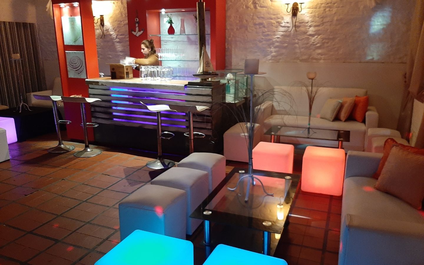 SALÓN AZAHARES 