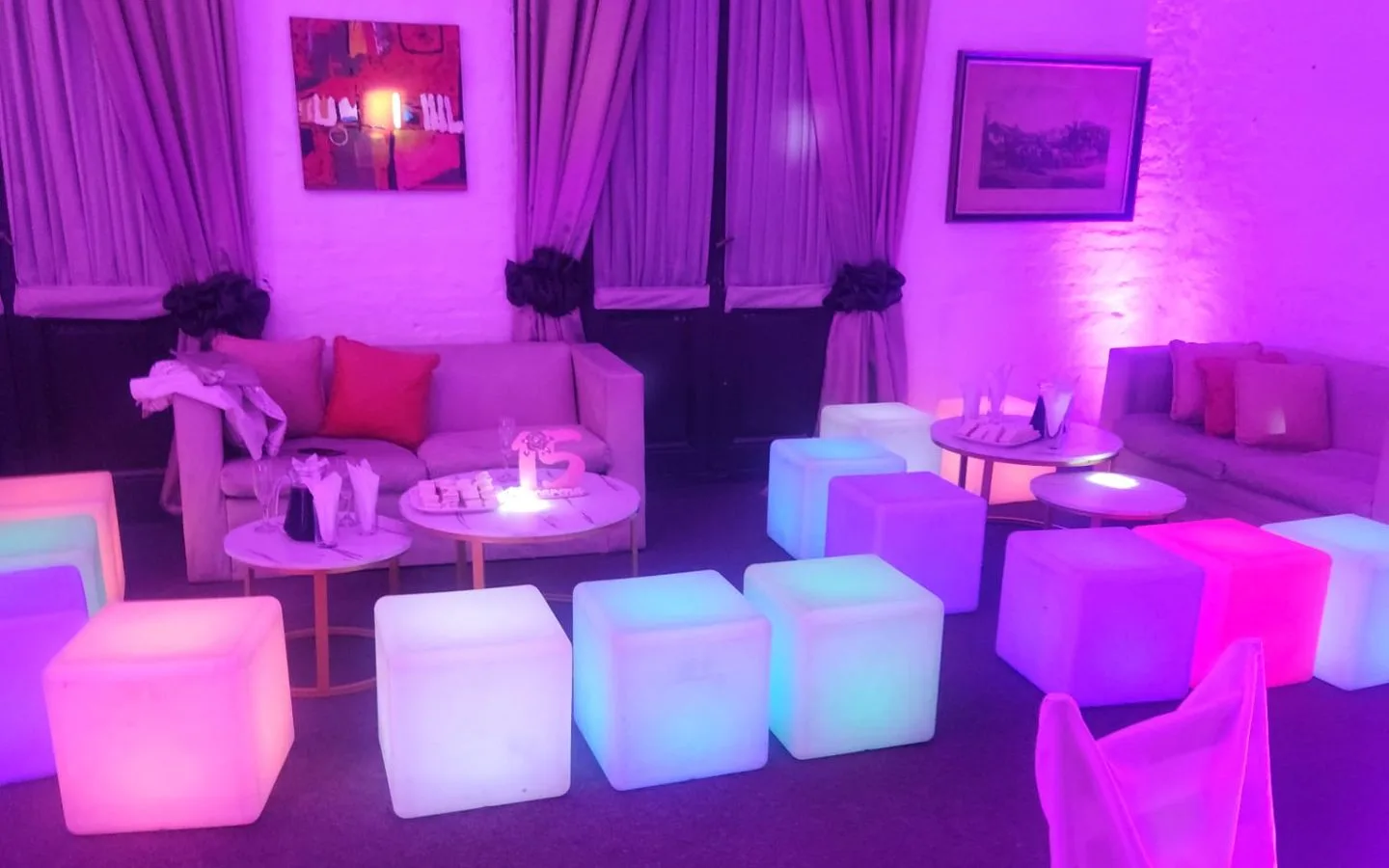SALÓN AZAHARES 