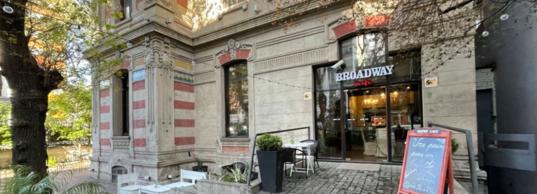 SALÓN BROADWAY