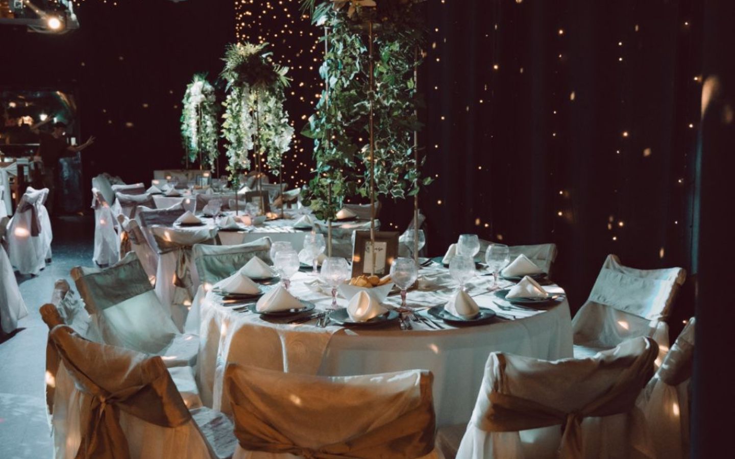 Decoración mesas Salón de fiestas Portofino