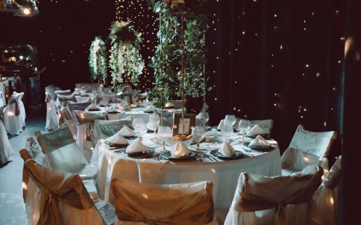 Decoración mesas Salón de fiestas Portofino
