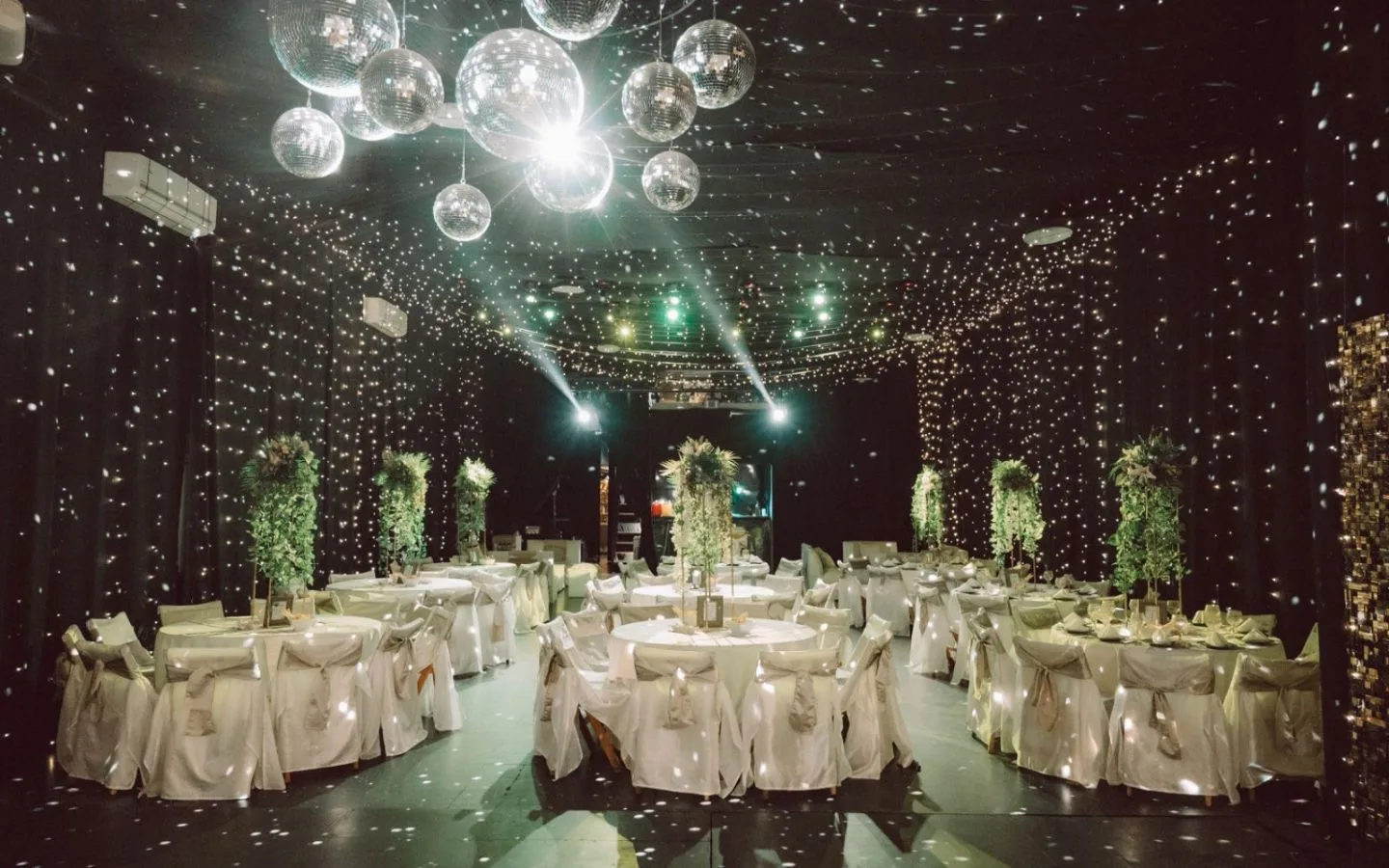 Decoración y ambientación de salón Portofino