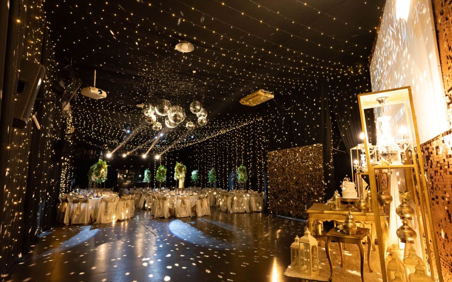 Decoración y ambientación de salón Portofino