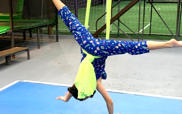 SPORT HOUSE