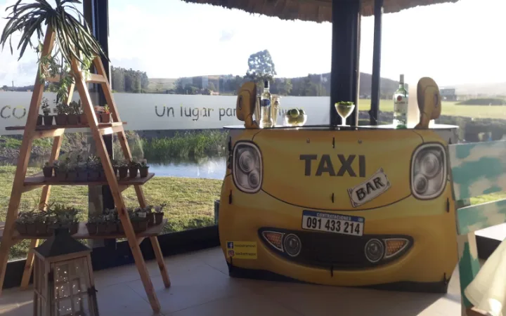 TAXI BAR BARRA DE COCKTAILS