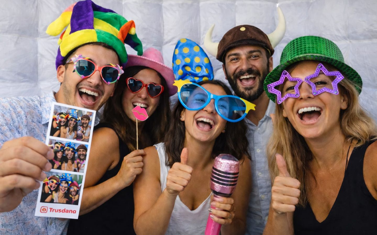 cabina de fotos  para fiestas TuCabina.com