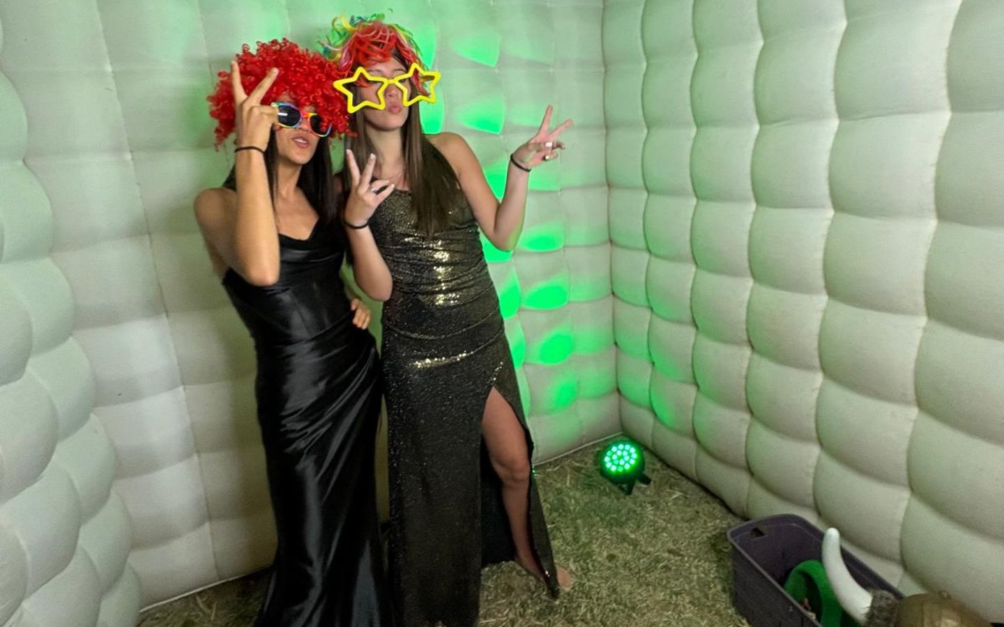 cabina de fotos inflable para fiestas TuCabina.com