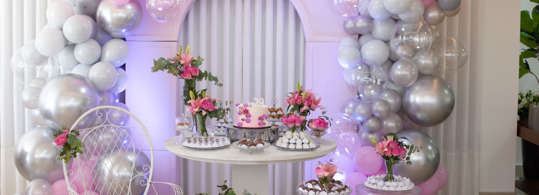 VALERIA COMESAÑA FLORAL & EVENT DESIGNER